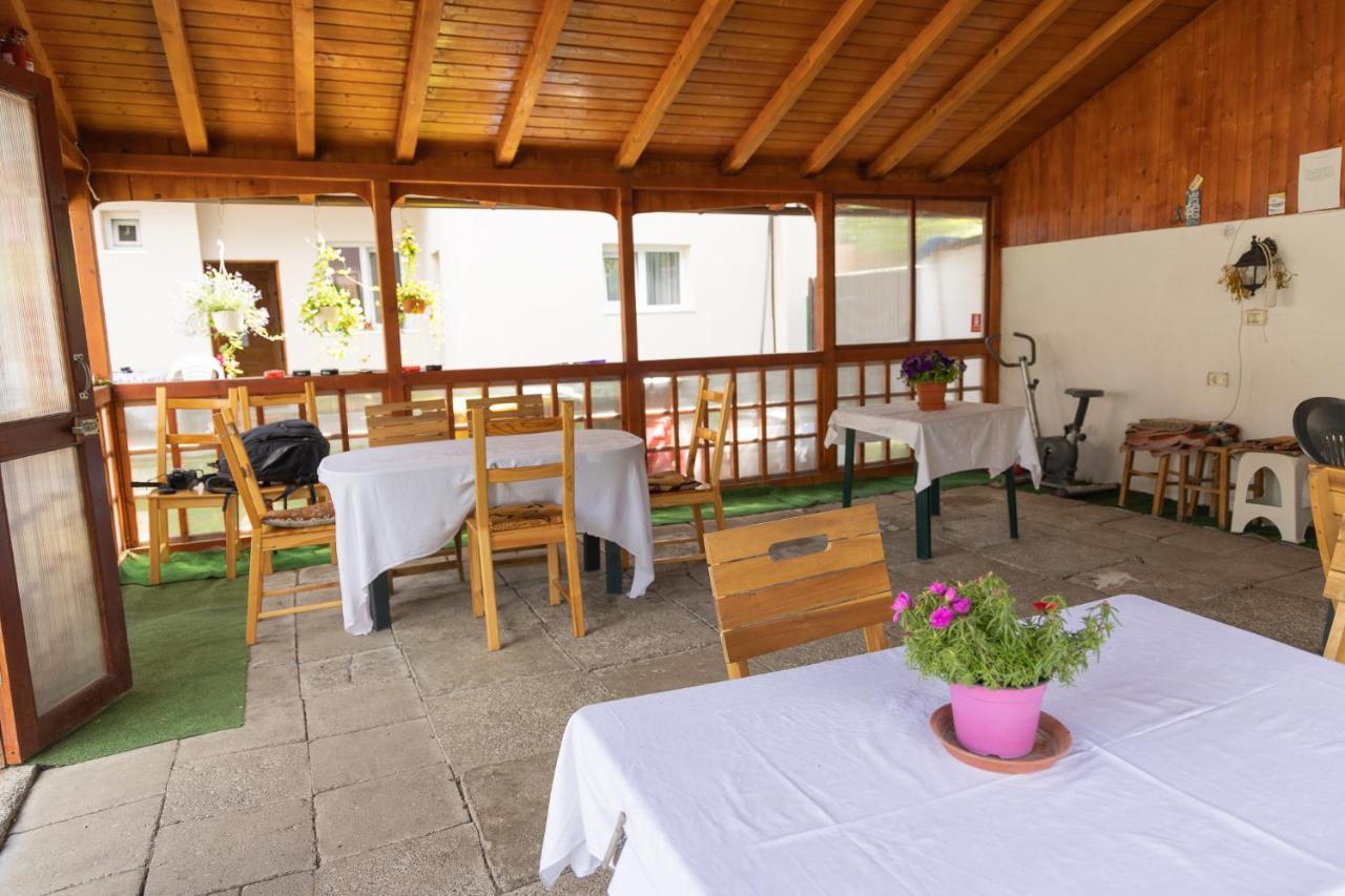 Pensiunea Montan Busteni Buşteni Exterior foto