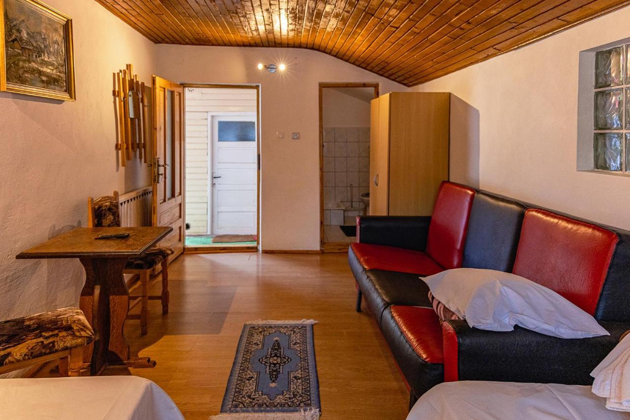 Pensiunea Montan Busteni Buşteni Exterior foto