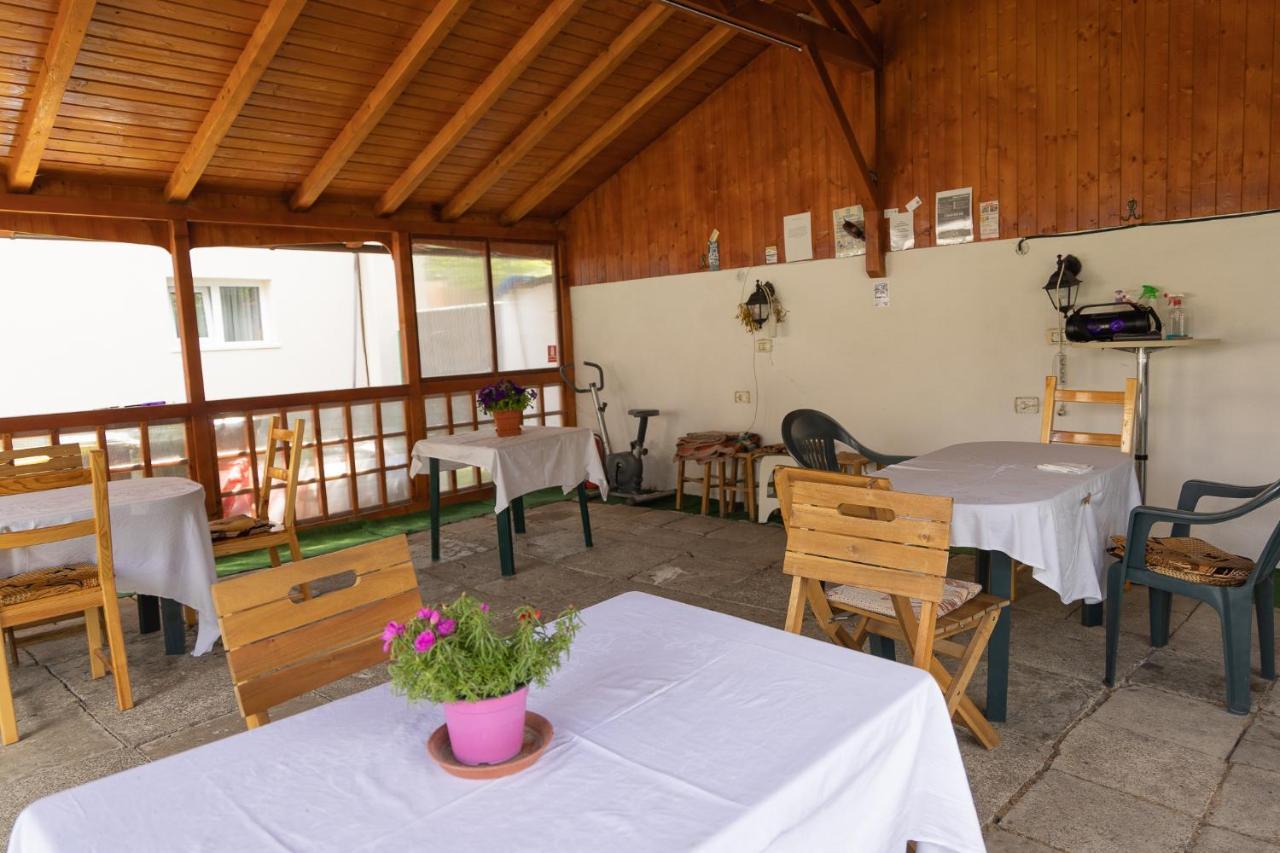 Pensiunea Montan Busteni Buşteni Exterior foto